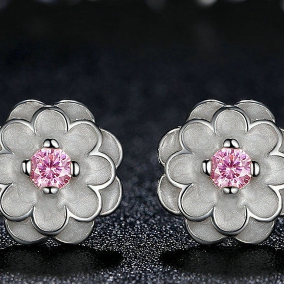 Spring White & Pink Flower sterling Stud earrings - Picture 2 of 4
